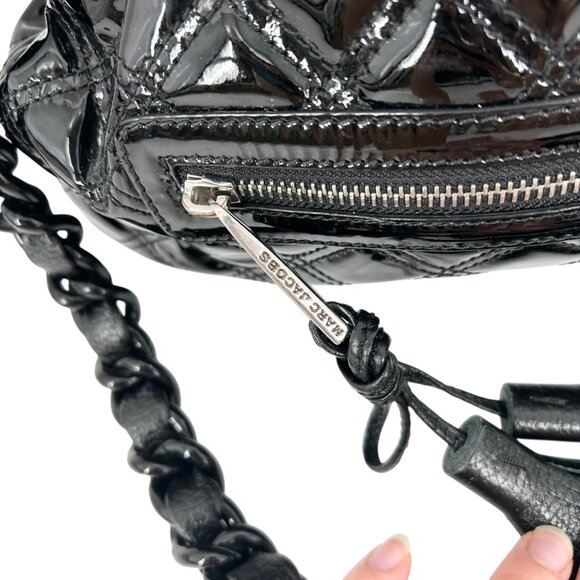 Marc Jacobs Stam Black Patent Leather Quilted Handbag - Picture 4 of 13